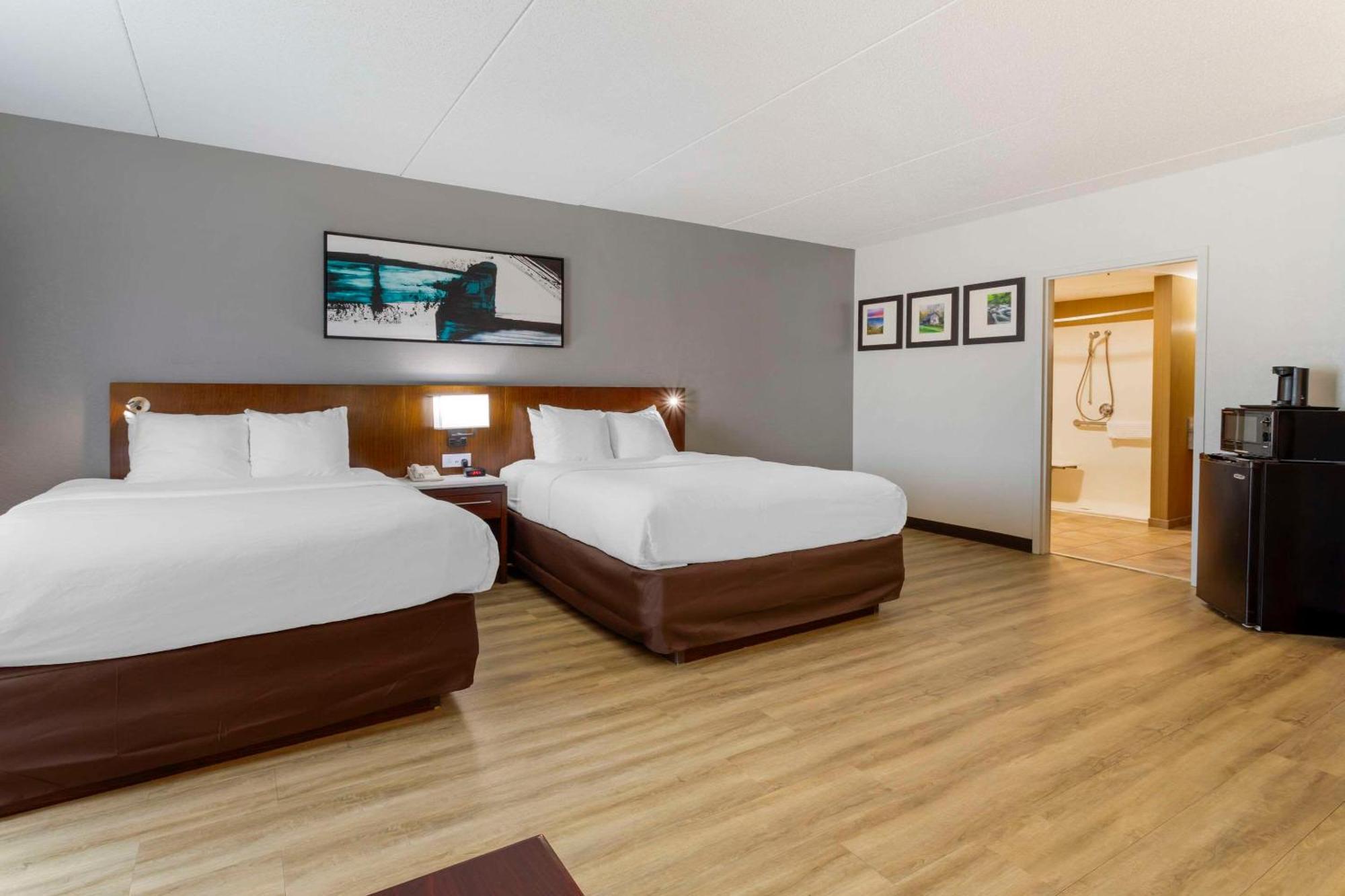 Queen Room with Two Queen Beds - Disability Access/Non-Smoking